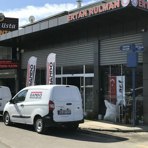 Ertan Rulman mağazası, Tepecik Bulvarı, Efeler